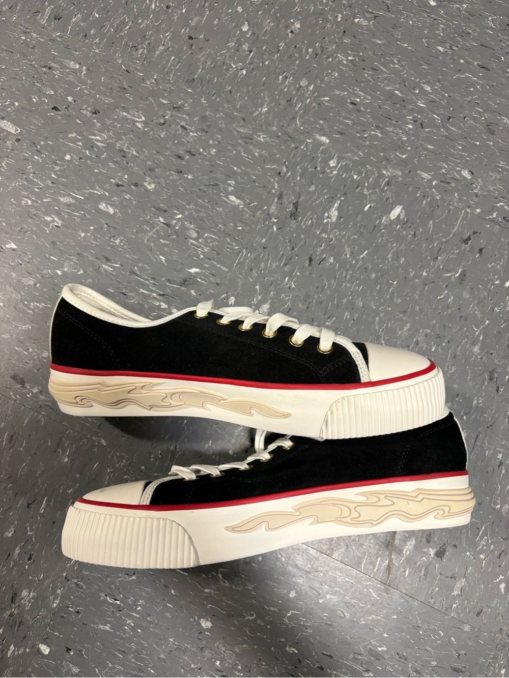 Sandro Black Low-Top Sneakers with White Trim and Red Stripe - Picture 4 of 8